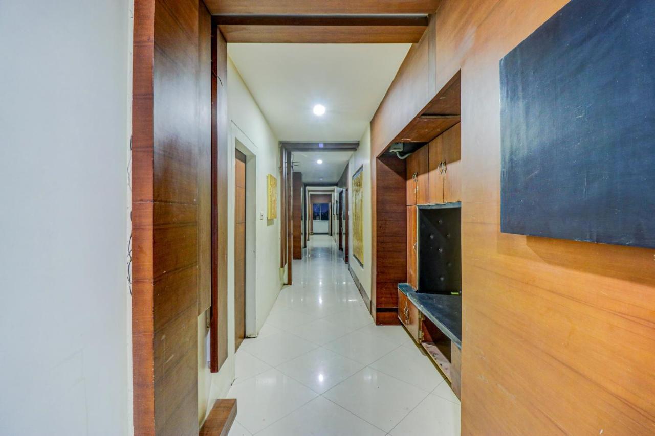 Oyo 61861 Hotel Dream Palace Durg Екстериор снимка
